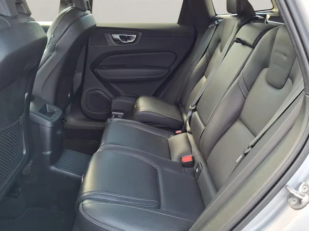 VOLVO XC60 2.0 T8 TE Ultimate Dark eAWD