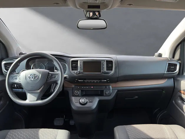 Toyota PROACE Verso L1 2.0 D Family