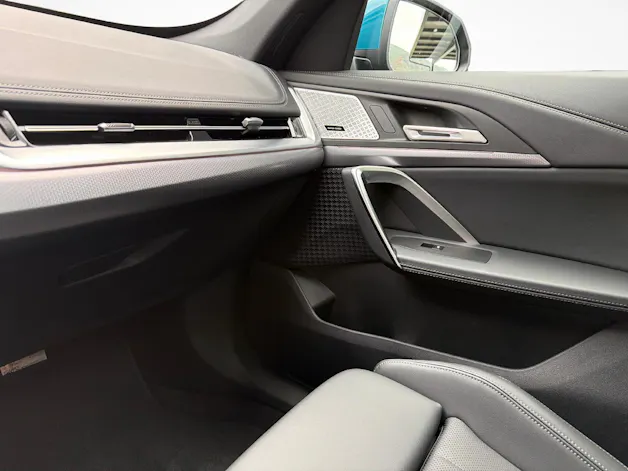 BMW X1 20d xDrive paddles