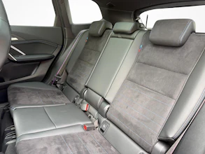 https://vehicle.imgix.net/4437605/80520aae-aec3-4f66-9376-90ea10e52ad4.jpg