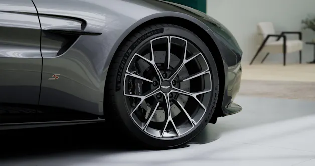 ASTON MARTIN V8 Vantage Roadster 4.0 S V8 Bi-Turbo
