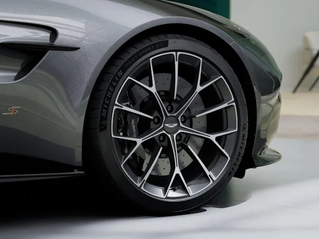 ASTON MARTIN V8 Vantage Roadster 4.0 S V8 Bi-Turbo