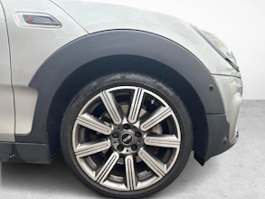 https://vehicle.imgix.net/4437652/400b8be5-f1a8-45dc-92e0-711ddeca82eb.jpg