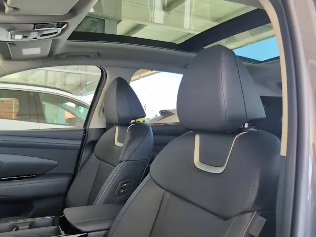 HYUNDAI TUCSON 1.6 T-GDi Hybrid Vertex Swiss Edition 4WD