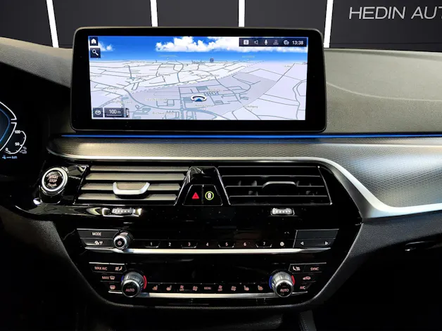 BMW 530e xDrive Touring M Sport Pure Harman/Kardon Surround Sound