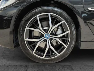 BMW 530e xDrive Touring M Sport Pure Harman/Kardon Surround Sound