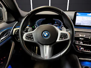 BMW 530e xDrive Touring M Sport Pure Harman/Kardon Surround Sound