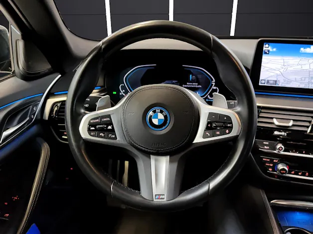 BMW 530e xDrive Touring M Sport Pure Harman/Kardon Surround Sound