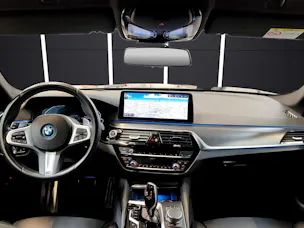 BMW 530e xDrive Touring M Sport Pure Harman/Kardon Surround Sound