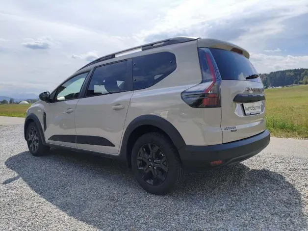 DACIA Jogger 1.8 Hybrid Extreme 7P