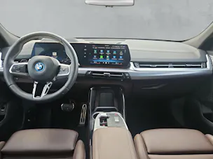 BMW iX2 30 Sport M Pro xDrive U10 (CH)