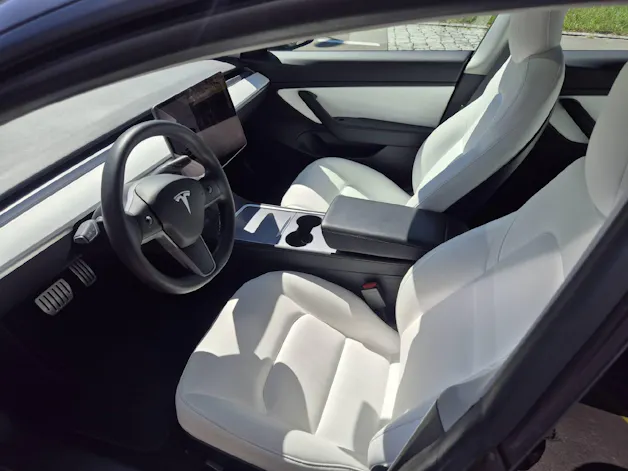 Tesla Model 3 Performance D 512