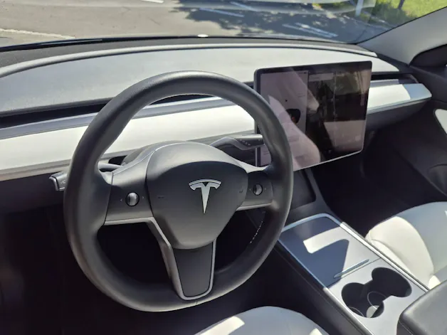 Tesla Model 3 Performance D 512