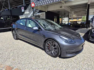 Tesla Model 3 Performance D 75 kWh 512 PS