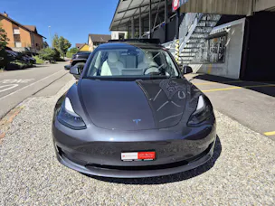 Tesla Model 3 Performance D 75 kWh 512 PS