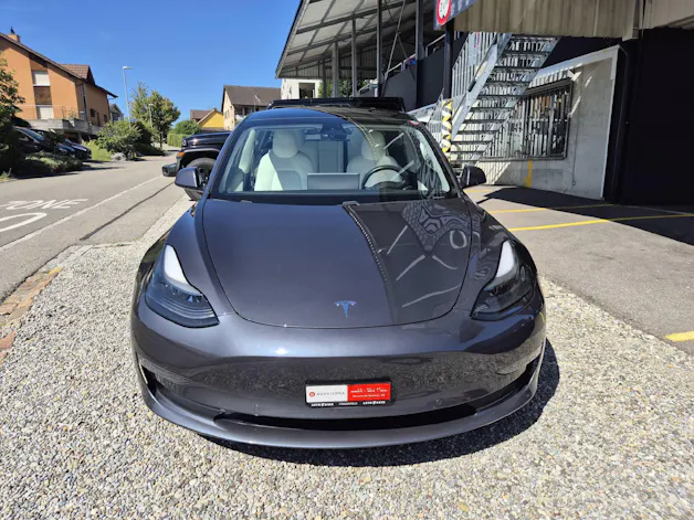 Tesla Model 3 Performance D 512