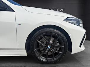 BMW 120d xDrive SAG