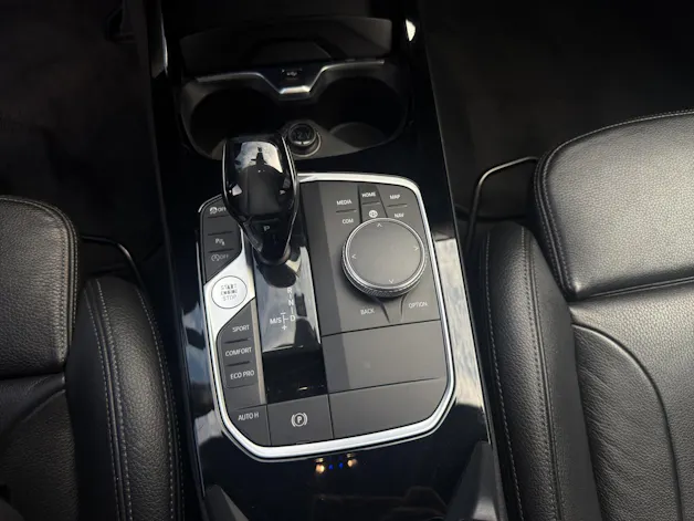 BMW 120d xDrive SAG