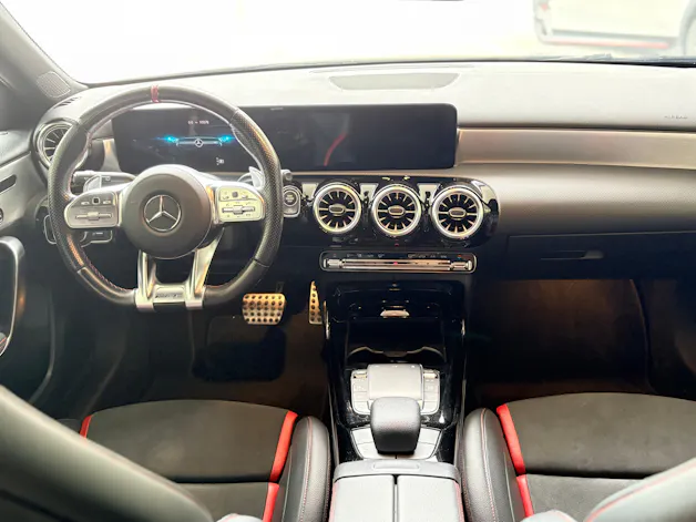 MERCEDES-BENZ A 35 AMG 4matic