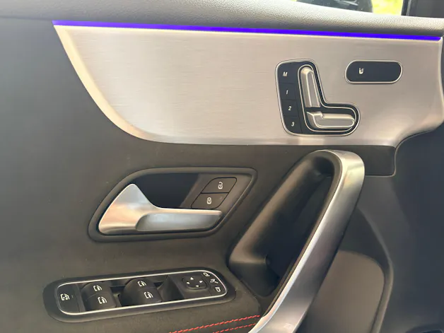 MERCEDES-BENZ A 35 AMG 4matic