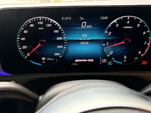 MERCEDES-BENZ A 35 AMG 4matic