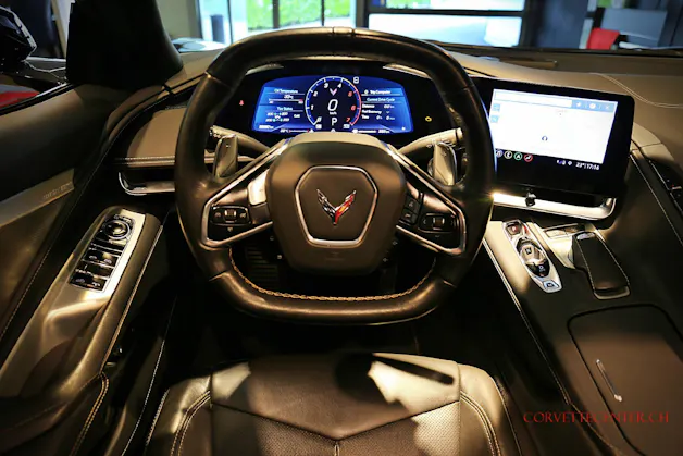 CHEVROLET Corvette Convertible 6.2 V8 Z51
