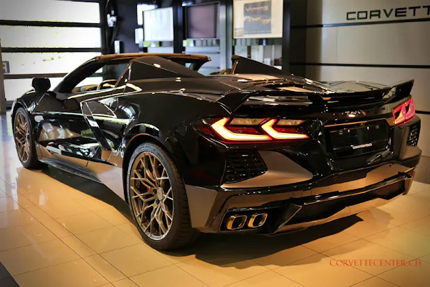 CHEVROLET Corvette Convertible 6.2 V8 Z51