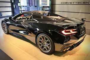 CHEVROLET Corvette Convertible 6.2 V8 Z51
