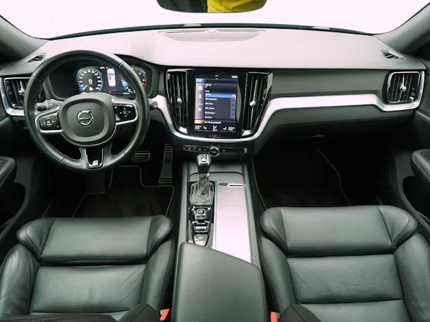 VOLVO V60 2.0 D4 R-Design AWD