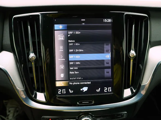 VOLVO V60 2.0 D4 R-Design AWD