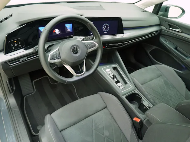 VW Golf 8 1.5 eTSI DSG Style