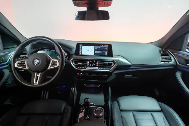 BMW X4 M40d / Rückfahrkamera / HeadUp / AHK