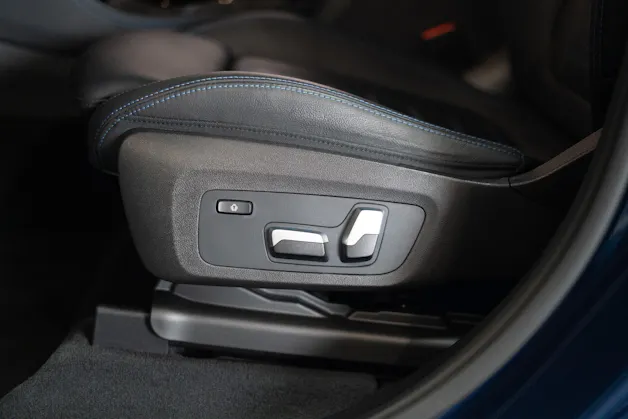 BMW X4 M40d / Rückfahrkamera / HeadUp / AHK