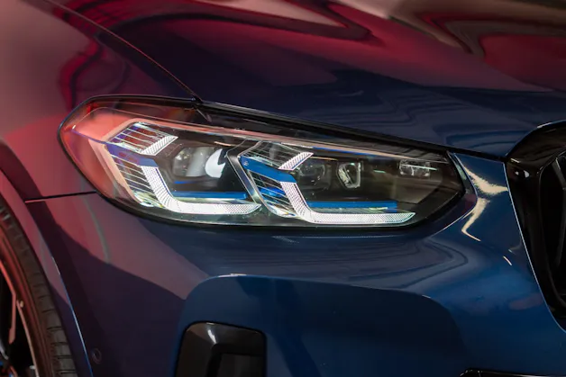 BMW X4 M40d / Rückfahrkamera / HeadUp / AHK