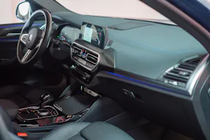 BMW X4 M40d / Rückfahrkamera / HeadUp / AHK