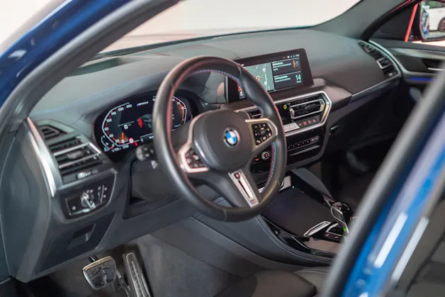 BMW X4 M40d / Rückfahrkamera / HeadUp / AHK