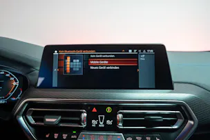 BMW X4 M40d / Rückfahrkamera / HeadUp / AHK