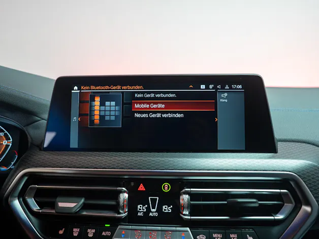 BMW X4 M40d / Rückfahrkamera / HeadUp / AHK