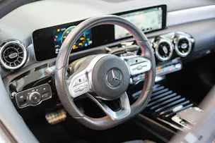 MERCEDES-BENZ A 200 AMG Line Limousine / Navi / Rückfahrkamera
