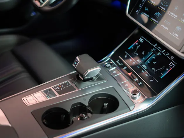AUDI A7 Sportback 3.0 45 TDI quattro T-Tronic / S-Line / Glasdach / Rückfahrkamera