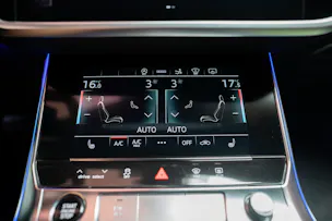 AUDI A7 Sportback 3.0 45 TDI quattro T-Tronic / S-Line / Glasdach / Rückfahrkamera