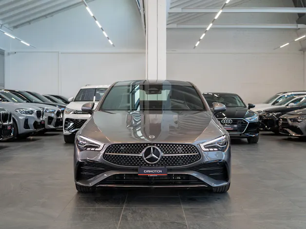 MERCEDES-BENZ CLA 200 AMG Line / Rückfahrkamera / Ambientebeleuchtung / Navi