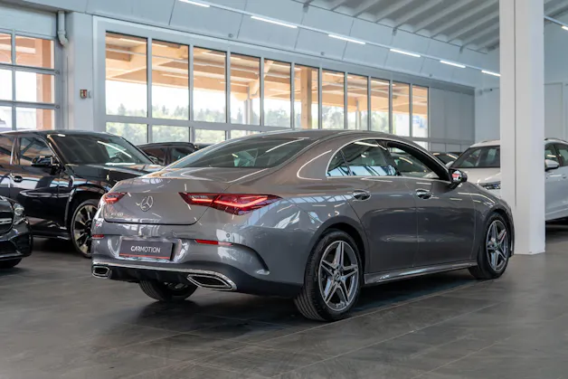 MERCEDES-BENZ CLA 200 AMG Line / Rückfahrkamera / Ambientebeleuchtung / Navi