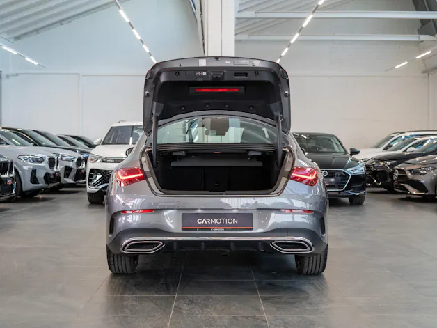 MERCEDES-BENZ CLA 200 AMG Line / Rückfahrkamera / Ambientebeleuchtung / Navi