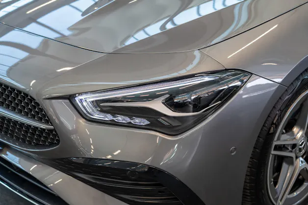 MERCEDES-BENZ CLA 200 AMG Line / Rückfahrkamera / Ambientebeleuchtung / Navi