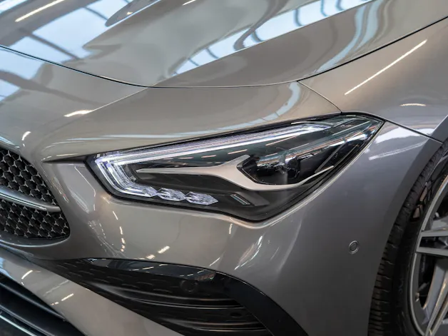 MERCEDES-BENZ CLA 200 AMG Line / Rückfahrkamera / Ambientebeleuchtung / Navi