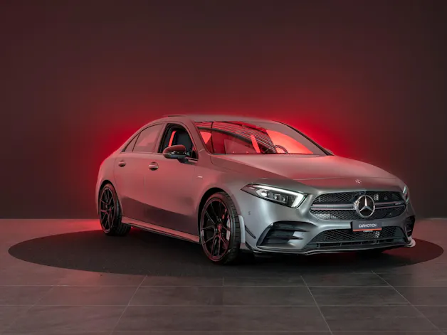 MERCEDES-BENZ A 35 AMG 4matic Limousine / CH-Fahrzeug / Panorama / el.Sitze