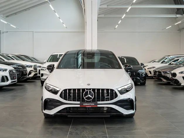 MERCEDES-BENZ A 35 AMG 4matic Limousine / Facelift / Performance Auspuff / Panorama