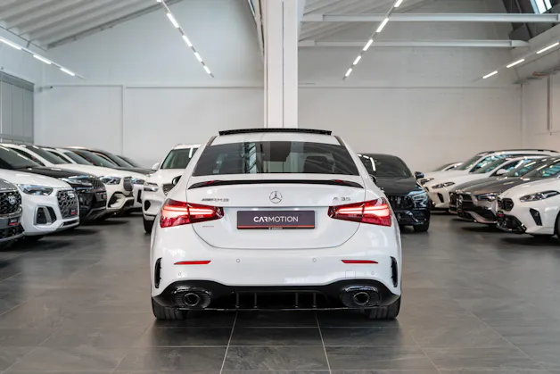 MERCEDES-BENZ A 35 AMG 4matic Limousine / Facelift / Performance Auspuff / Panorama
