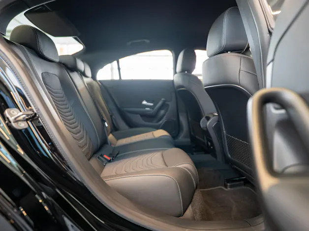 MERCEDES-BENZ CLA 180 Progressive / Facelift / Rückfahrkamera / Sitzheizung